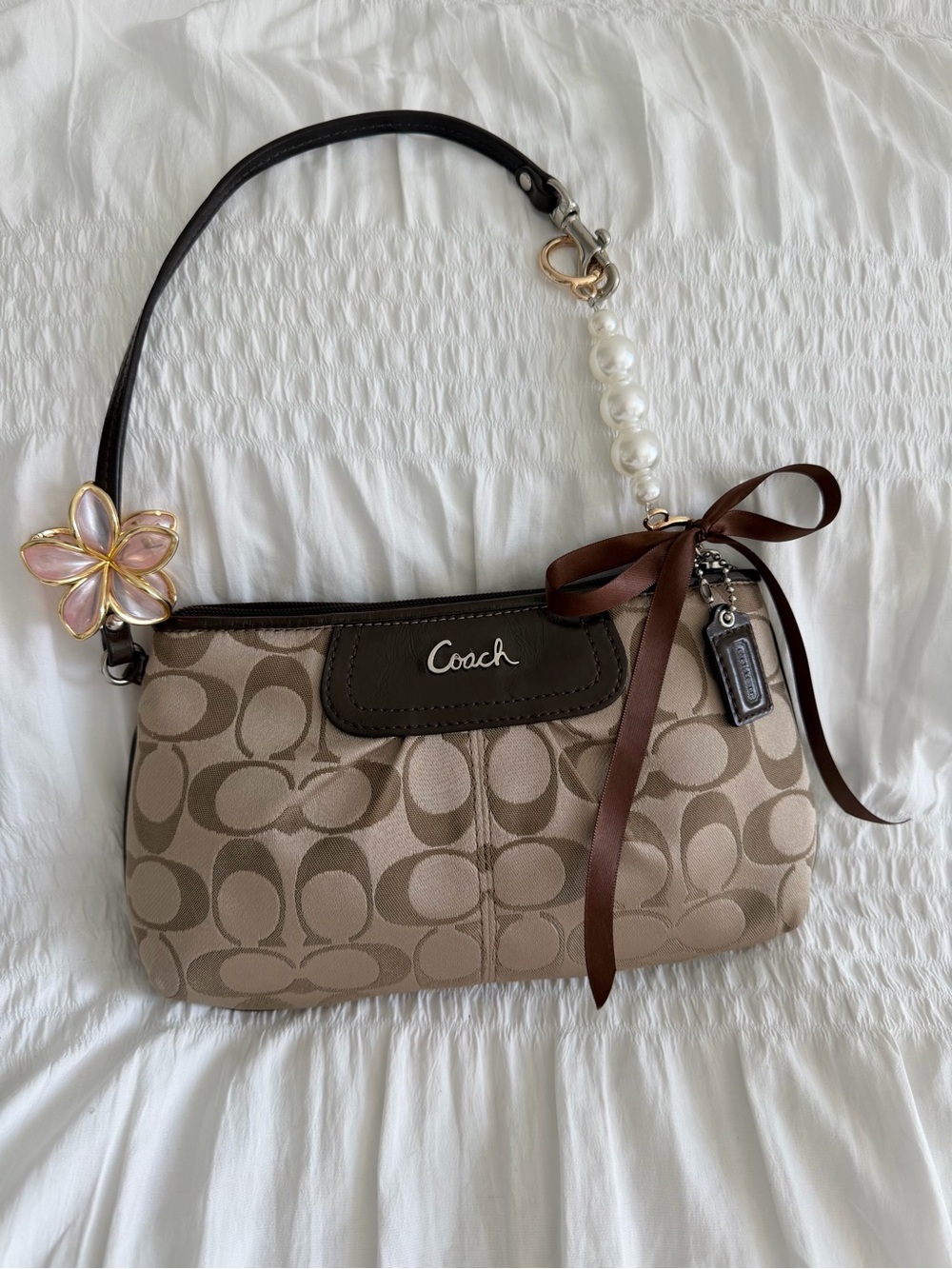 Vintage Coach Pleated Open Mini Bag/ Large Wristlet